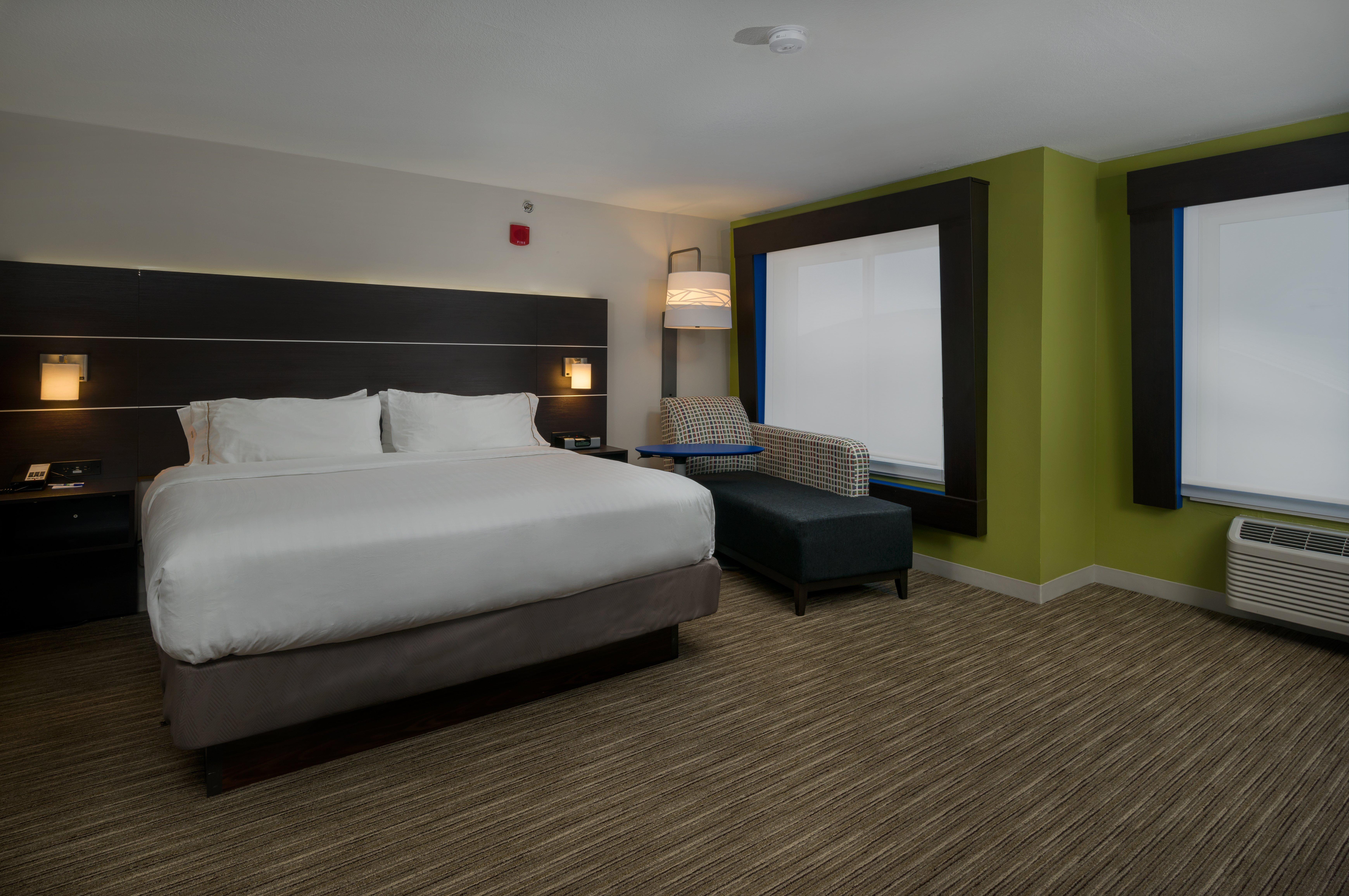 Holiday Inn Express Lawrence By Ihg Εξωτερικό φωτογραφία